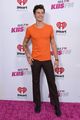 shawn mendes wears orange to show support for ending gun violence 04