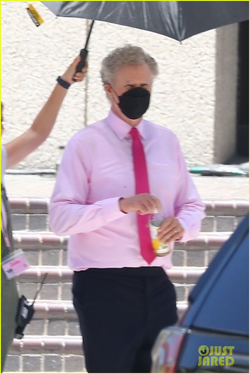 will ferrell joins margot robbie on set of barbie in l a 044782140