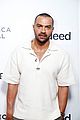 jesse williams supports laurence fishburne at tribeca premiere 03