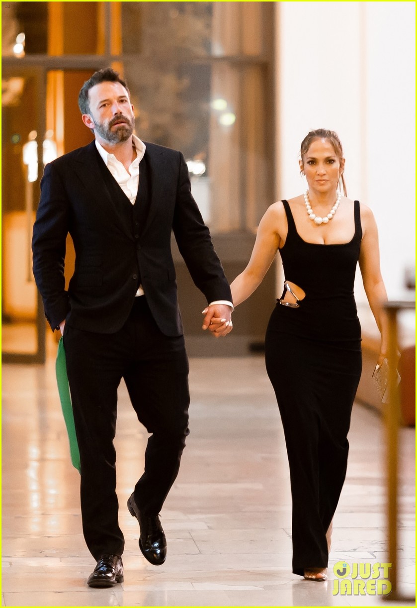 Photo: ben affleck jennifer lopez birthday dinner paris 54 | Photo
