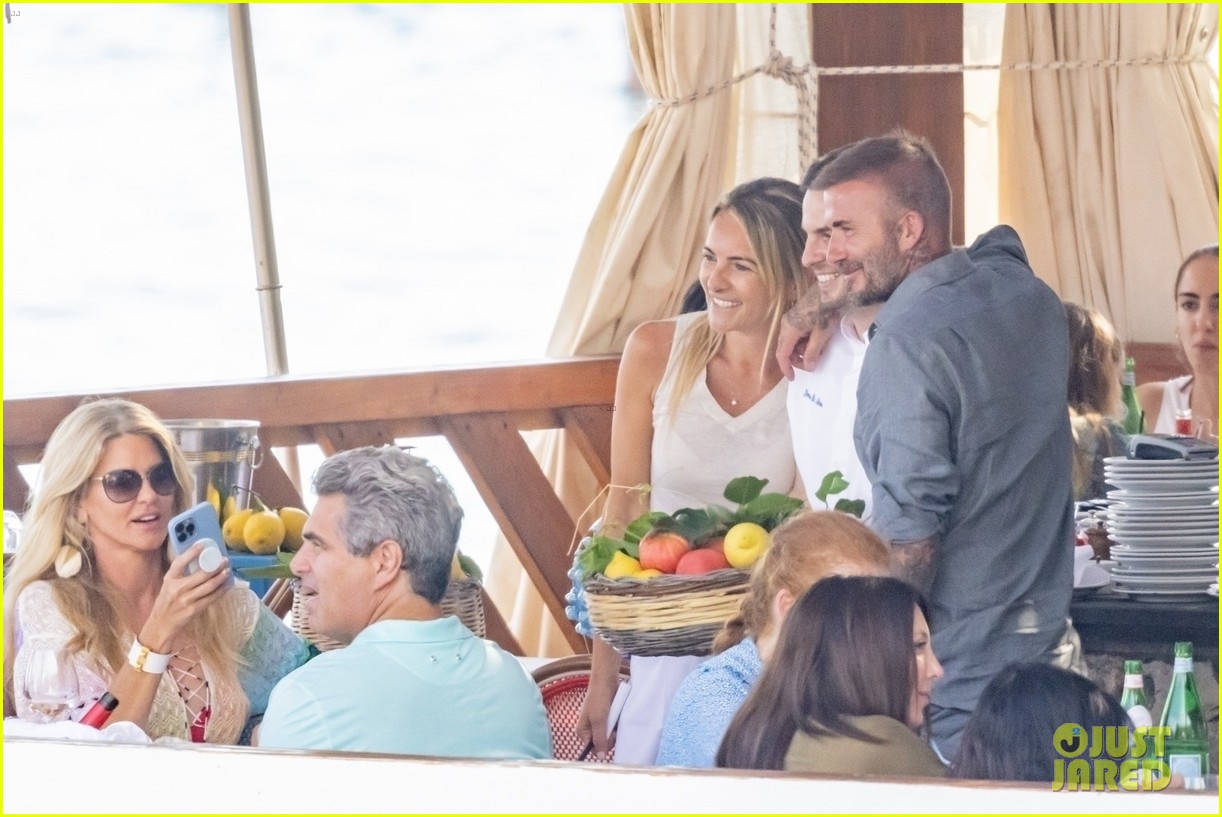 David & Victoria Beckham Dine Out With Sarah Ferguson in Italy Photo