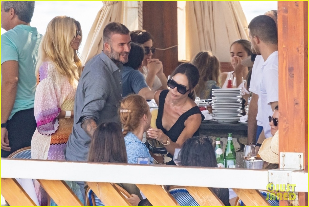 David & Victoria Beckham Dine Out With Sarah Ferguson in Italy Photo