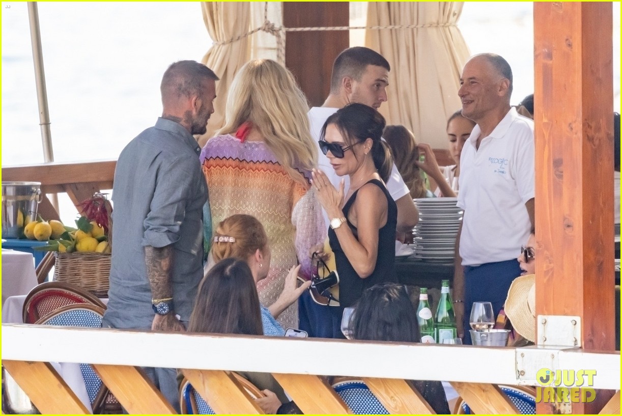 David & Victoria Beckham Dine Out With Sarah Ferguson in Italy Photo