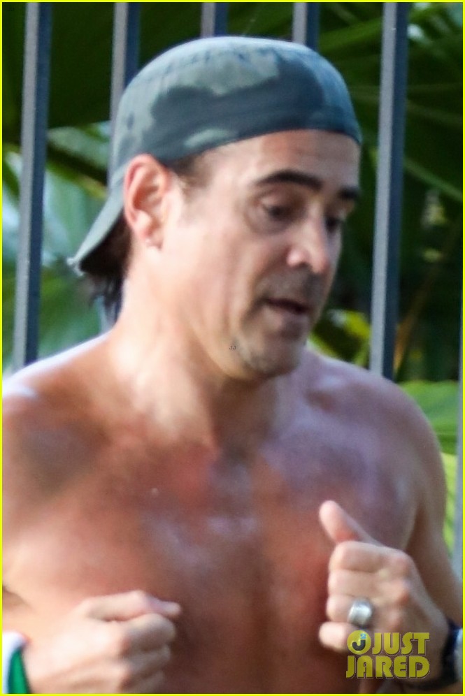 colin farrell shirtless jog out in la 024786253