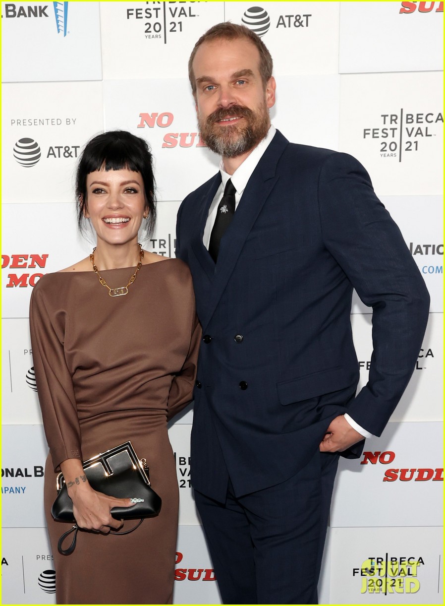 david harbour on how he knew lily allen was the one 01