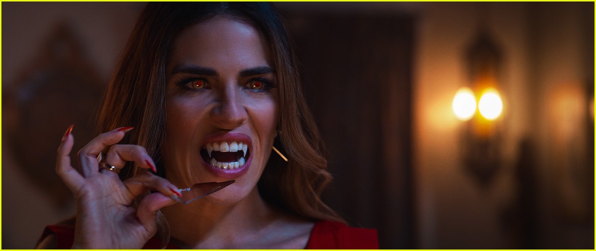 Jamie Foxx Kills Vampires in Netflix's 'Day Shift' Trailer - Watch Now!: Photo 4787814 | Dave Franco, Jamie Foxx, Karla Souza, Meagan Good, Natasha Liu Bordizzo, Netflix, Oliver Masucci, Scott Adkins, Snoop Dogg, Steve Howey, Zion Broadnax Pictures - Vimarsana News