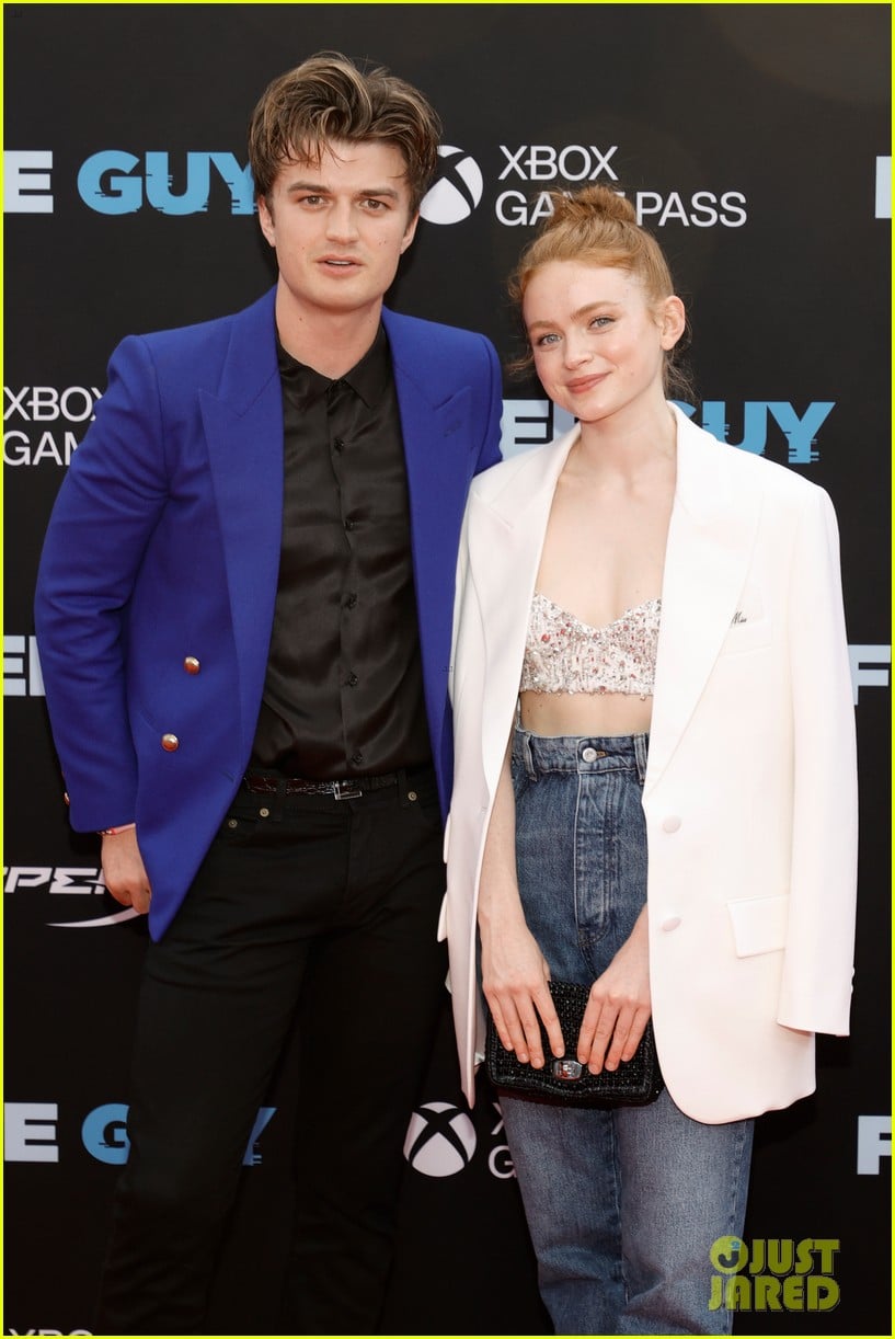 Joe Keery, Camila Morrone & Aldis Hodge to Star in RomanticHeist Movie