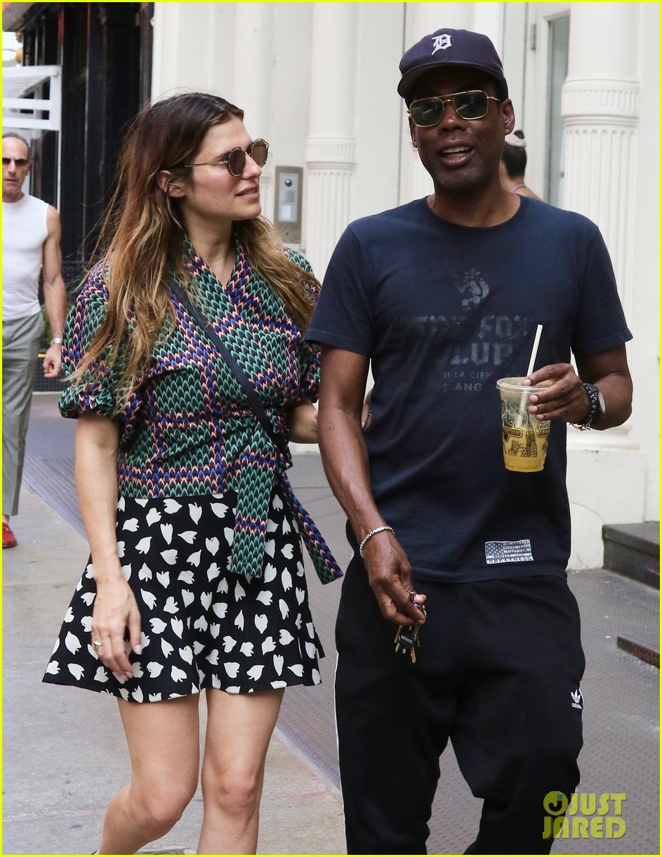 Chris Rock & Lake Bell Spend Time Together In NYC (Pics) Photo 4794496(02)