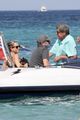 leonardo dicaprio boat ride with tobey maguire jennifer meyer in saint tropez 04