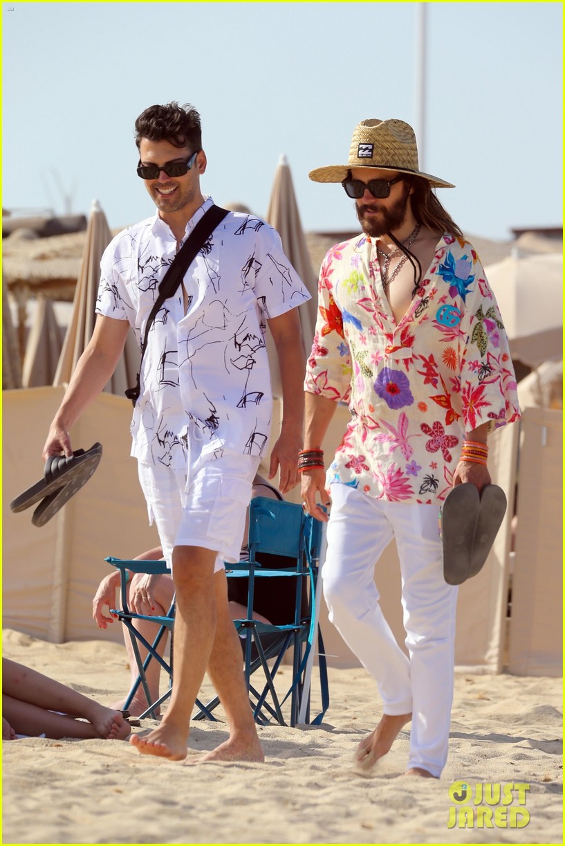 jared leto wears colorful shirt straw hat walk in st tropez 054786172
