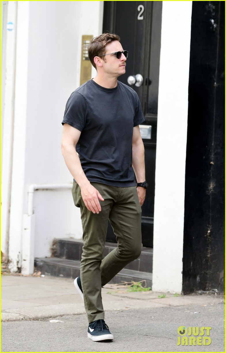 Kate Mara & Jamie Bell Spend the Afternoon House Hunting in London