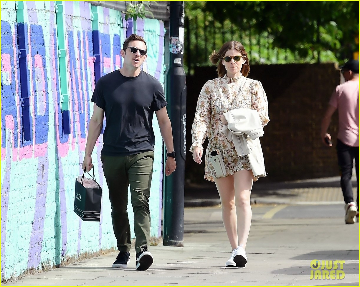 Kate Mara & Jamie Bell Spend the Afternoon House Hunting in London