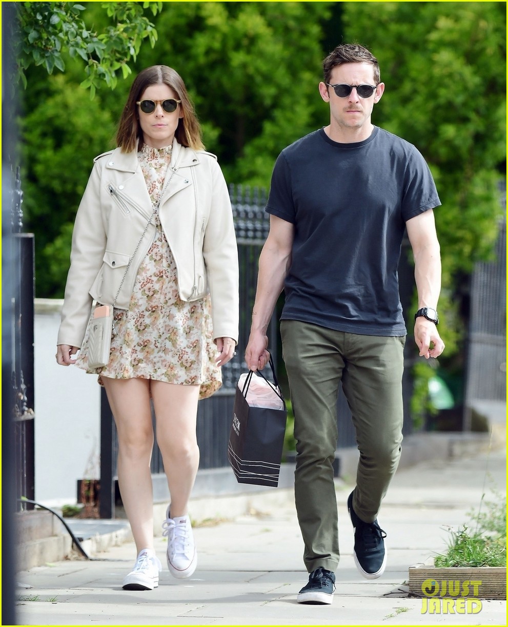Kate Mara & Jamie Bell Spend the Afternoon House Hunting in London