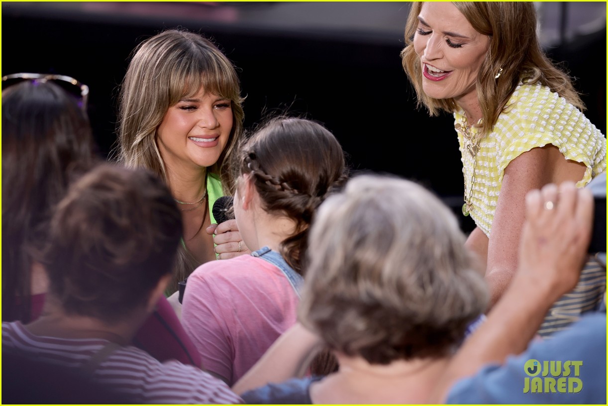 Maren Morris Meets Blind Fan During 'Today' Performance Watch! Photo
