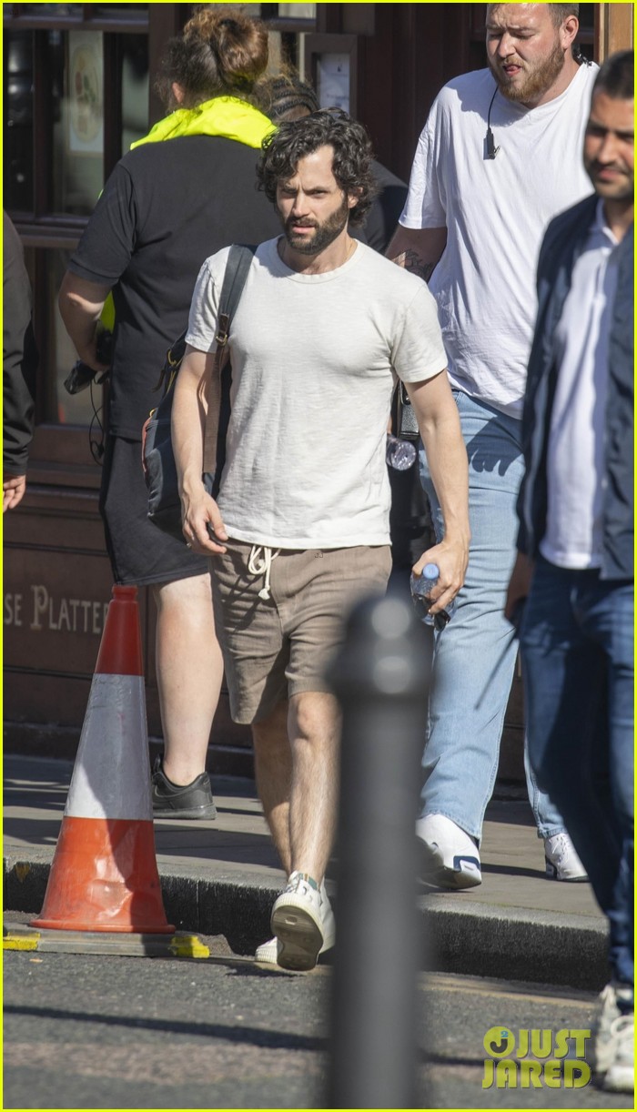penn badgley heads out after wrapping filming you for the day 054785211