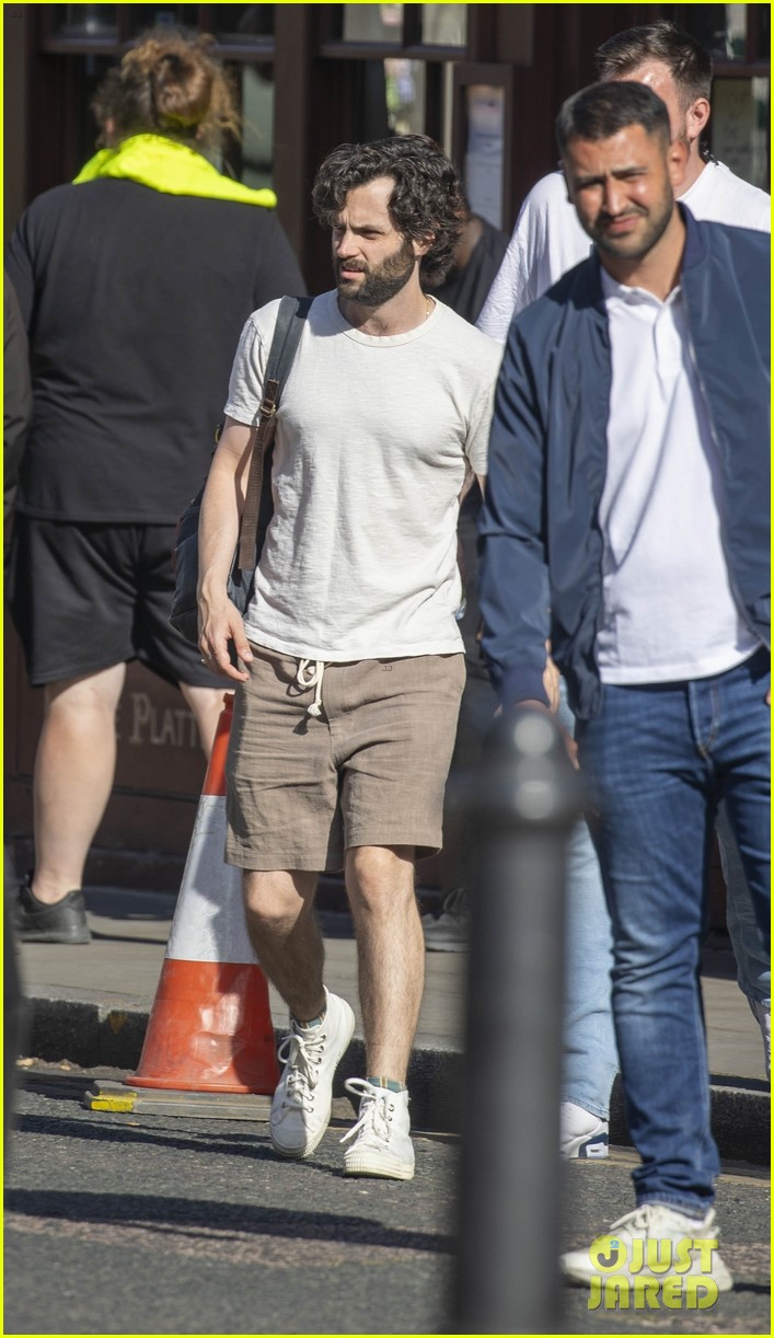 penn badgley heads out after wrapping filming you for the day 184785224