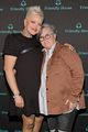 rosie odonnell makes red carpet debut with girlfriend aimee hauer at comedy benefit 11