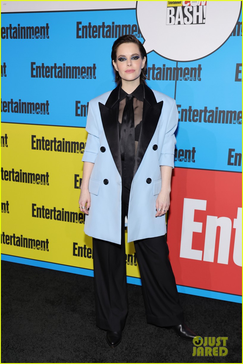 Simu Liu & Jade Bender Couple Up For Entertainment Weekly's Huge Comic-Con Party!: Photo 4794477 | aldis hodge, Asher Angel, Emily Hampshire, Ethan Peck, Harvey Guillen, Jack Dylan Grazer, Jack Quaid, Jade Bender, Lauren Ridloff, Nazanin Boniadi, Paul Wesley, Simu Liu, Winston Duke Pictures - Vimarsana News