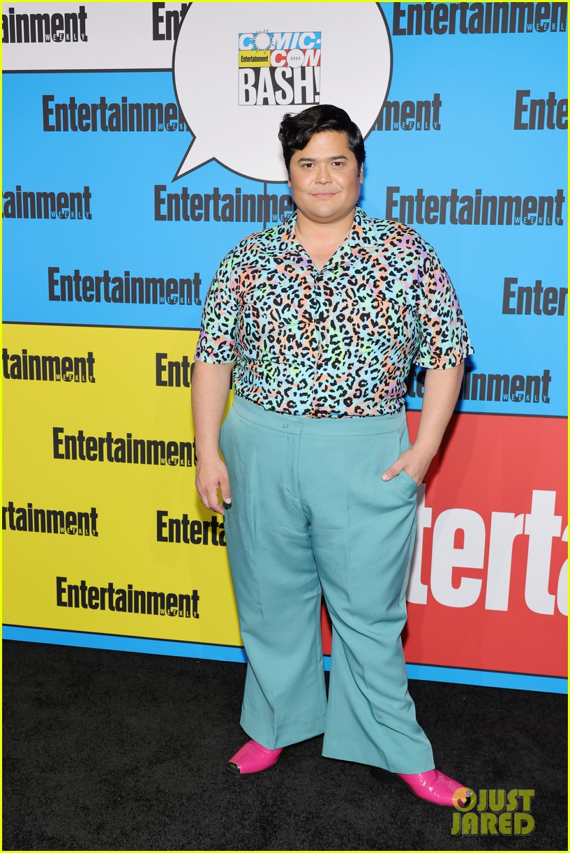 Simu Liu & Jade Bender Couple Up For Entertainment Weekly's Huge Comic-Con Party!: Photo 4794485 | aldis hodge, Asher Angel, Emily Hampshire, Ethan Peck, Harvey Guillen, Jack Dylan Grazer, Jack Quaid, Jade Bender, Lauren Ridloff, Nazanin Boniadi, Paul Wesley, Simu Liu, Winston Duke Pictures - Vimarsana News