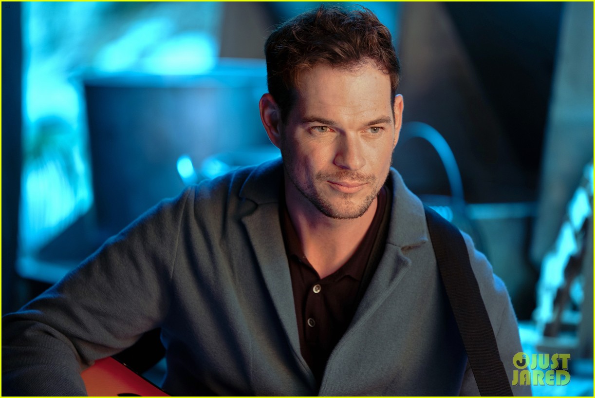 Rhiannon Fish & Benjamin Hollingsworth Find Love With Help From Orcas