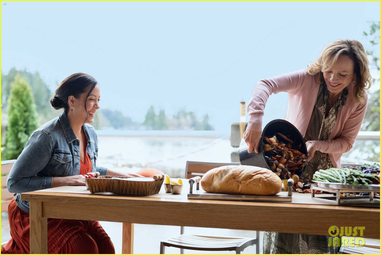 Rhiannon Fish & Benjamin Hollingsworth Find Love With Help From Orcas