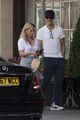 reese witherspoon day out in lond with jim toth 01