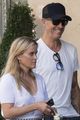 reese witherspoon day out in lond with jim toth 03