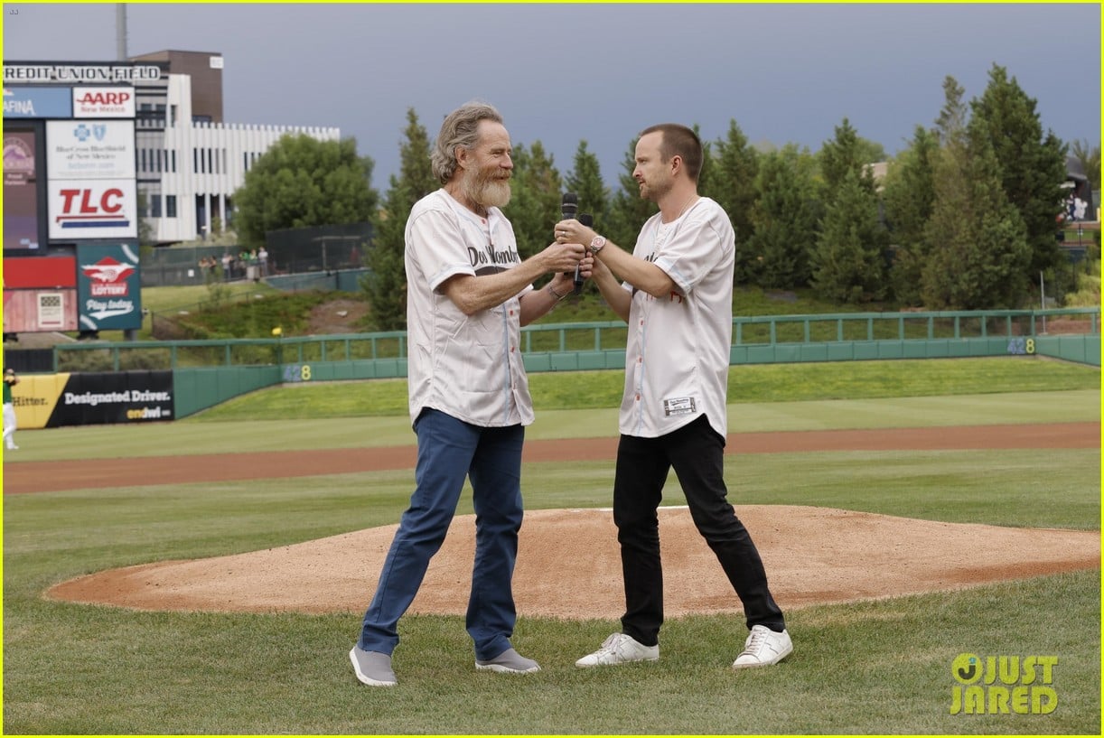bryan cranston aaron paul dos hombres charity game 054797282