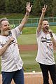 bryan cranston aaron paul dos hombres charity game 19