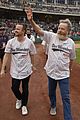 bryan cranston aaron paul dos hombres charity game 50