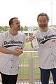 bryan cranston aaron paul dos hombres charity game 52