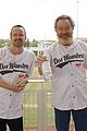 bryan cranston aaron paul dos hombres charity game 53