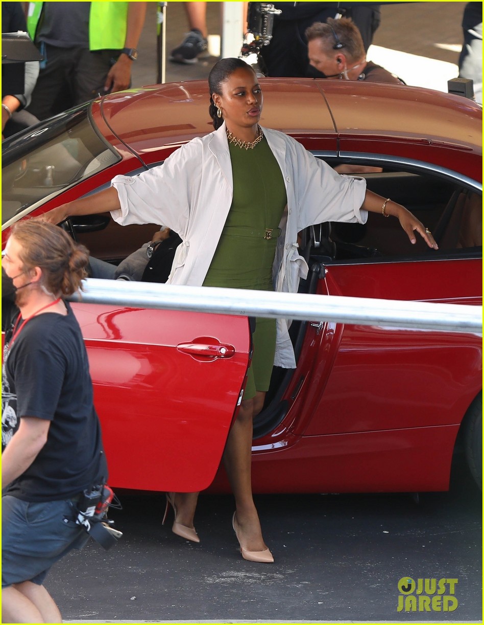 Eddie Murphy & Taylour Paige Get to Work on the Set of 'Beverly Hills