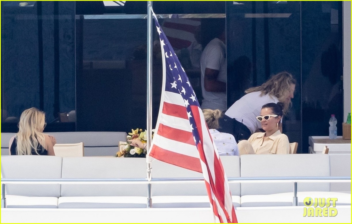 Selena Gomez Gets Help From Producer Andrea Iervolino While Boarding