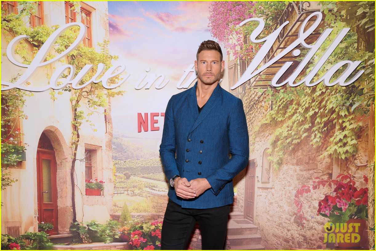 Kat Graham & Tom Hopper Pose Together at the Netflix Premiere of 'Love