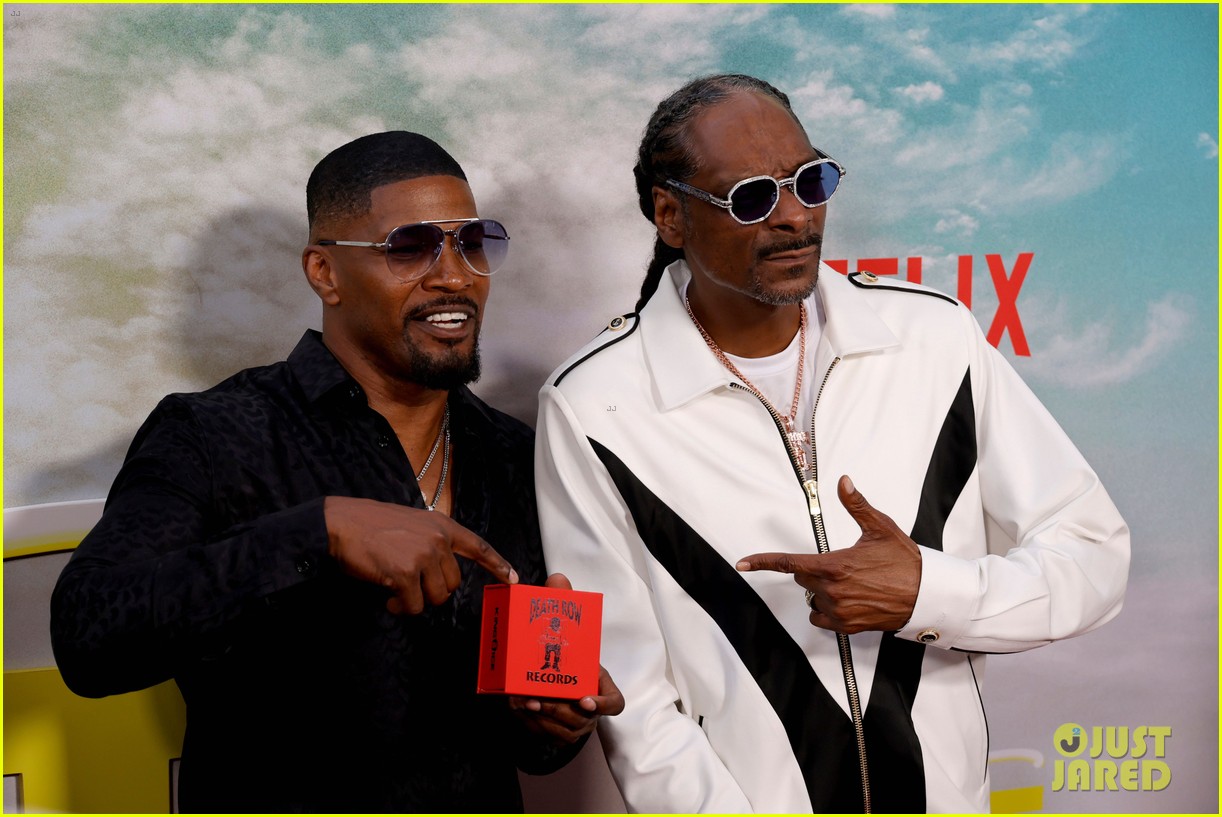 Jamie Foxx & Snoop Dogg Hang Out at World Premiere of 'Day Shift