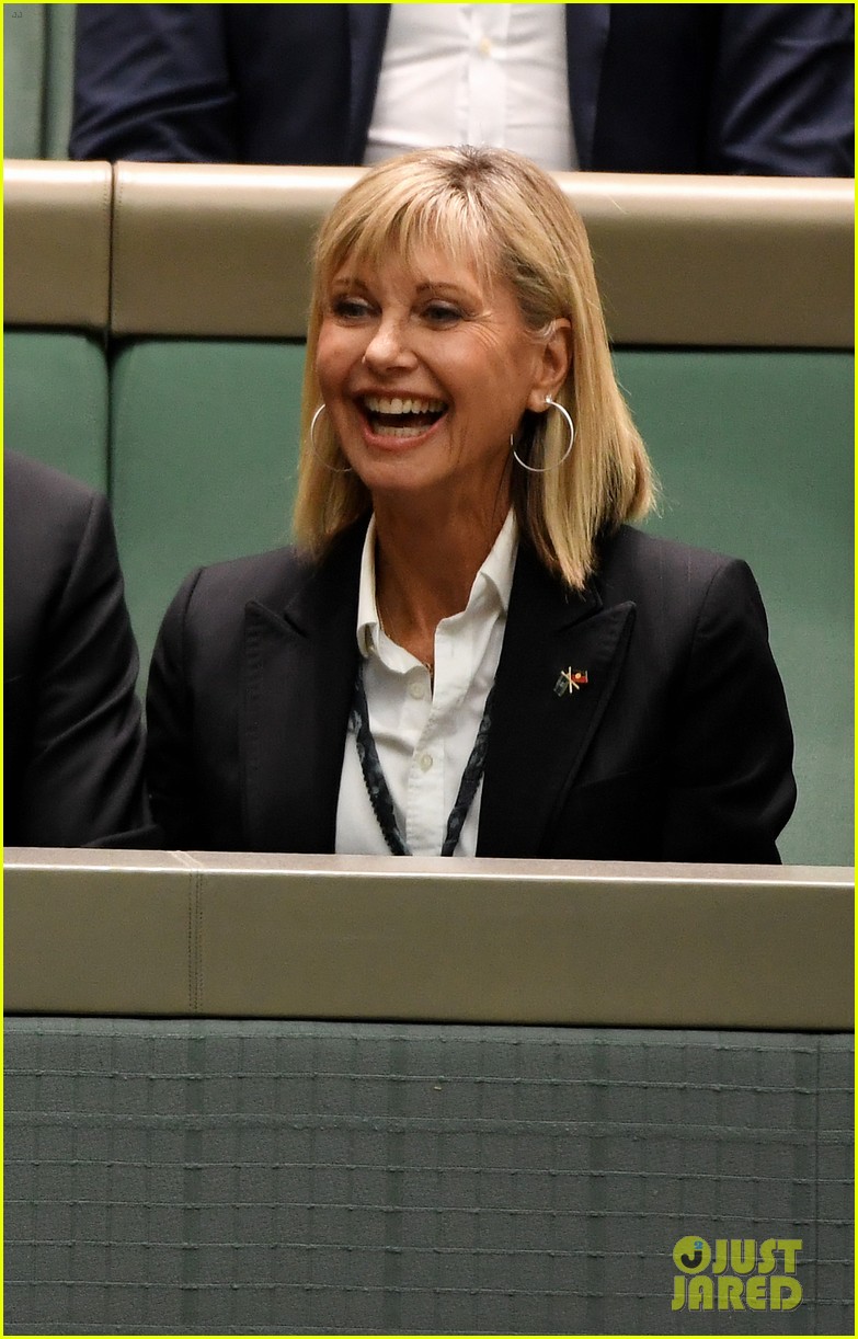 'Grease' Star Olivia NewtonJohn Passes Away at 73 Photo 4799845 RIP