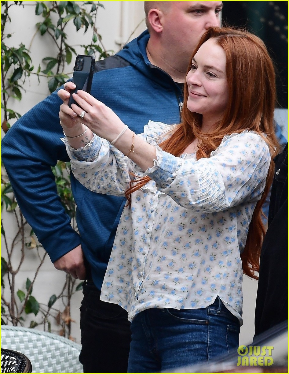Lindsay Lohan & Bader Shammas Share A Sweet Moment During Lunch In NYC