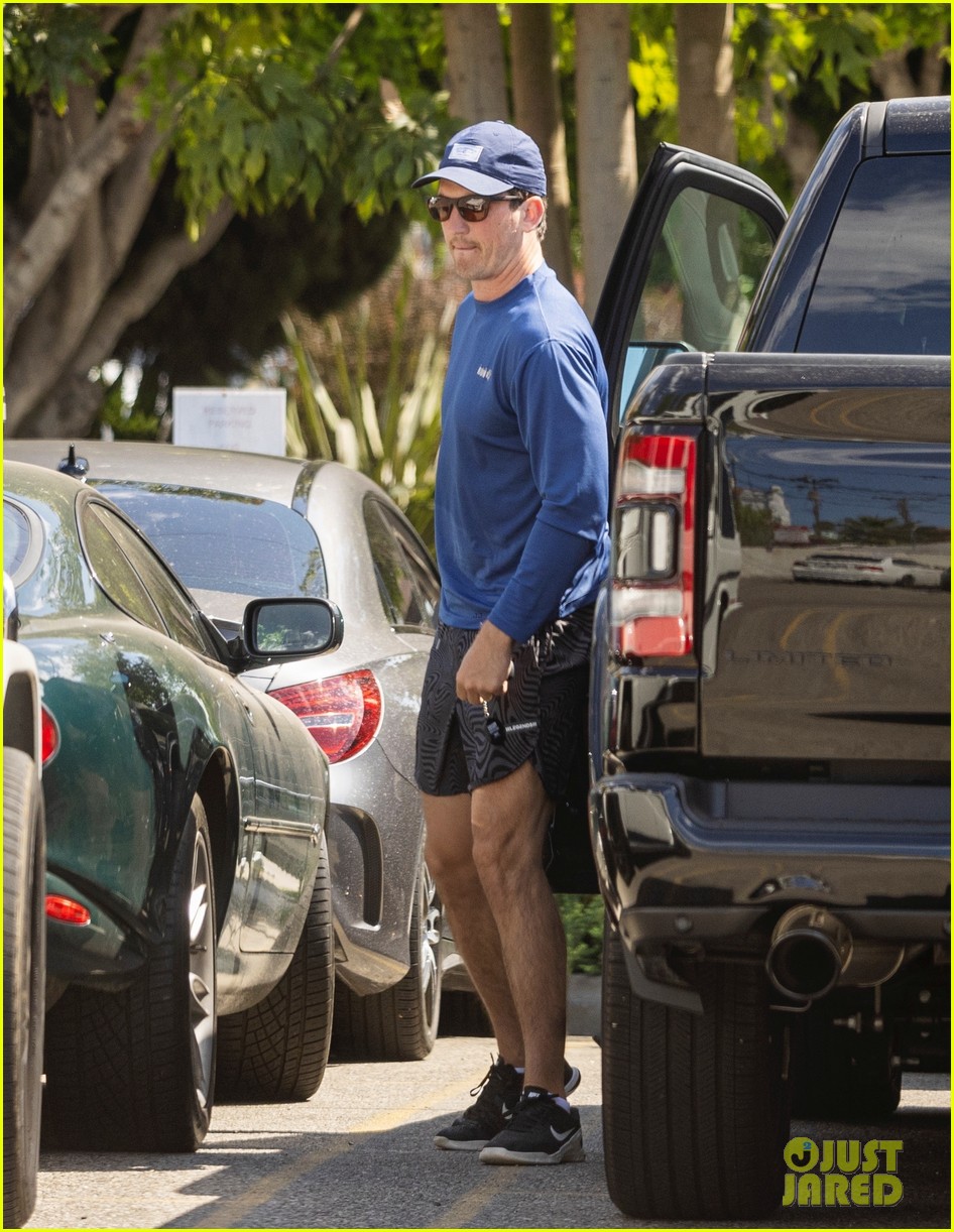 Photo miles teller car wash 14 Photo 4804496 Just Jared