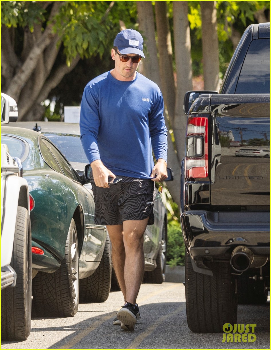 Miles Teller Spotted Running Errands in L.A. Amid Top Gun's Continued