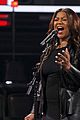 wendy moten falls on the voice stage 04