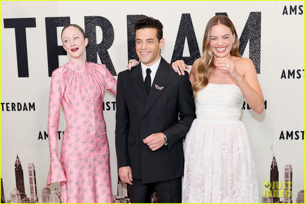Margot Robbie Joins Christian Bale & John David Washington at