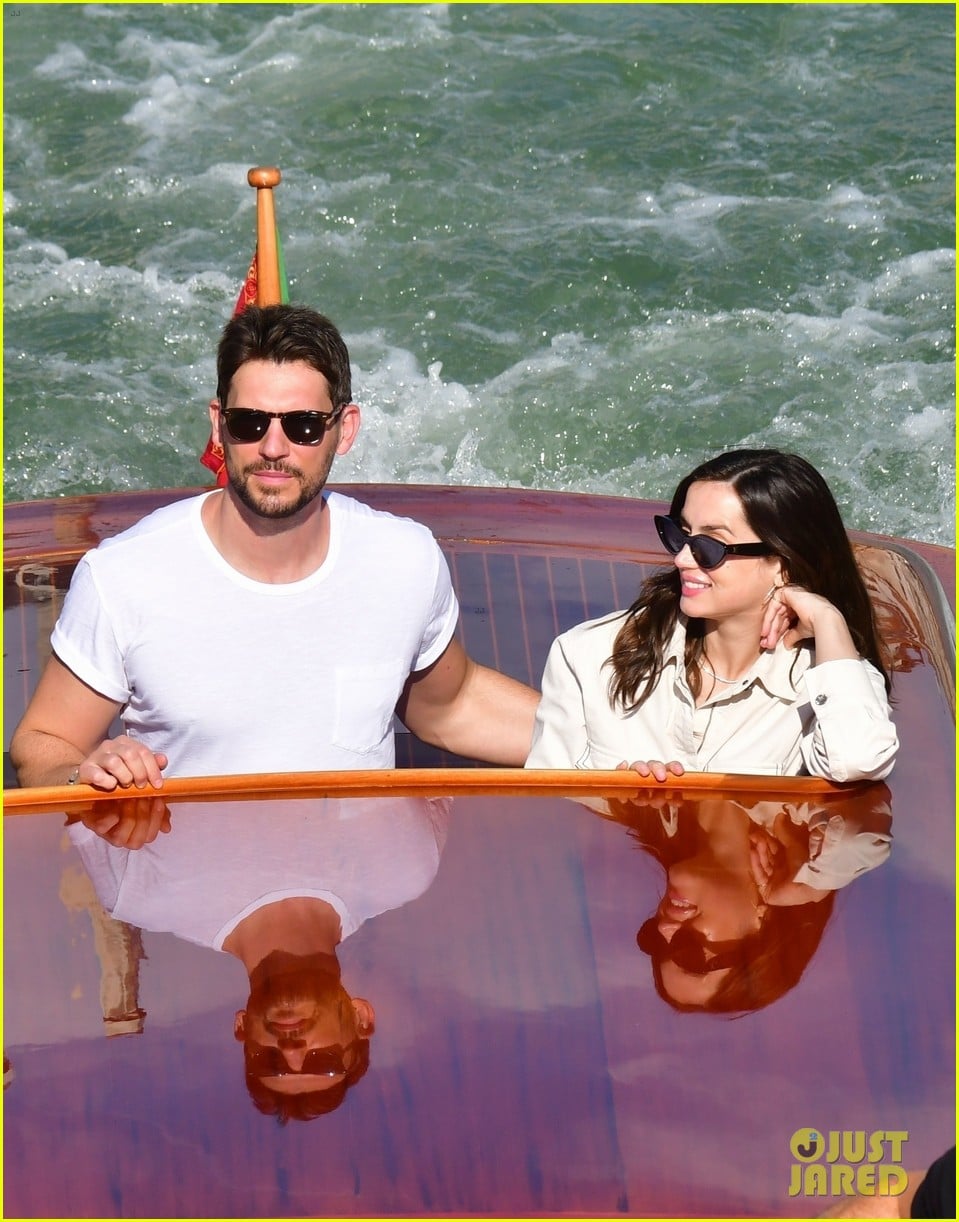 Ana de Armas Kisses Boyfriend Paul Boukadakis While Sightseeing in