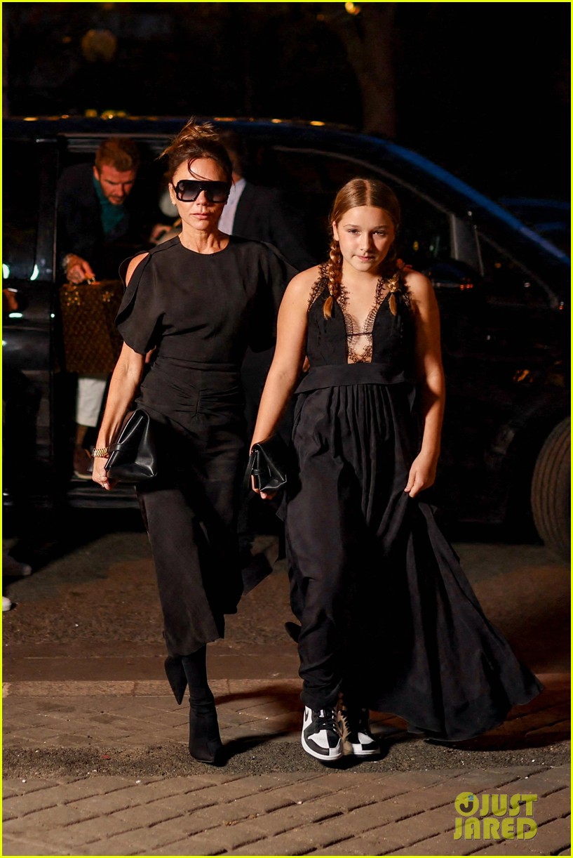 Victoria Beckham Gets Brooklyn & Nicola's Support at Paris Fashion Show