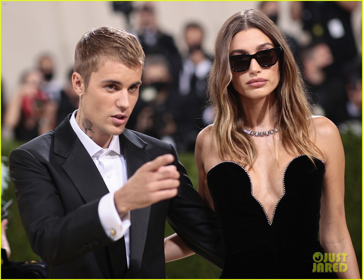 hailey bieber cry moment met gala 174829284