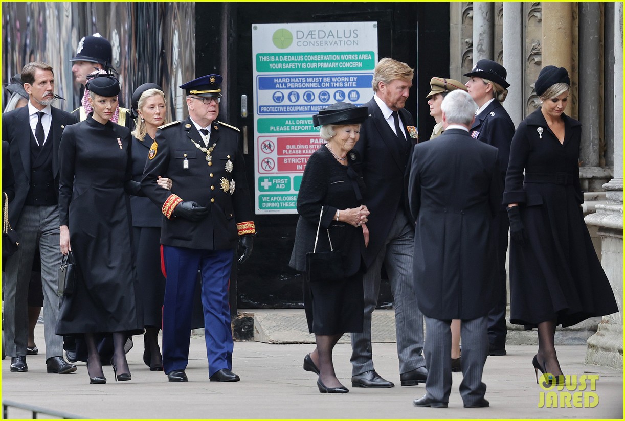 Princess Charlene & Prince Albert of Monaco Honor Queen Elizabeth at