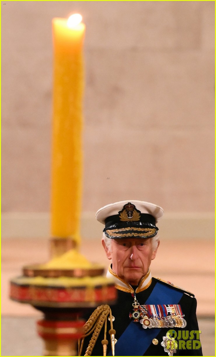 Queen Elizabeth's Four Children Stand Vigil at Her Coffin for 'Vigil of the Princes,' Exception