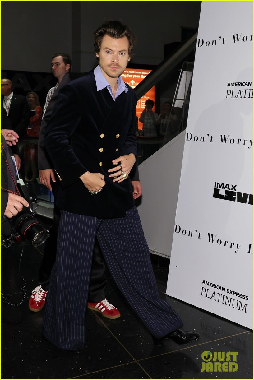olivia wilde harry styles dont worry darling nyc premiere 024823789