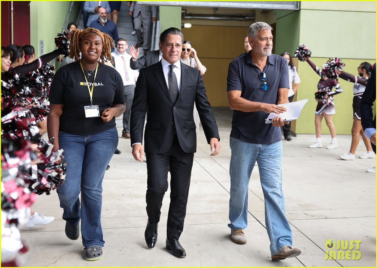 george clooney mindy kaling don cheadle roybal film school opening 124820204