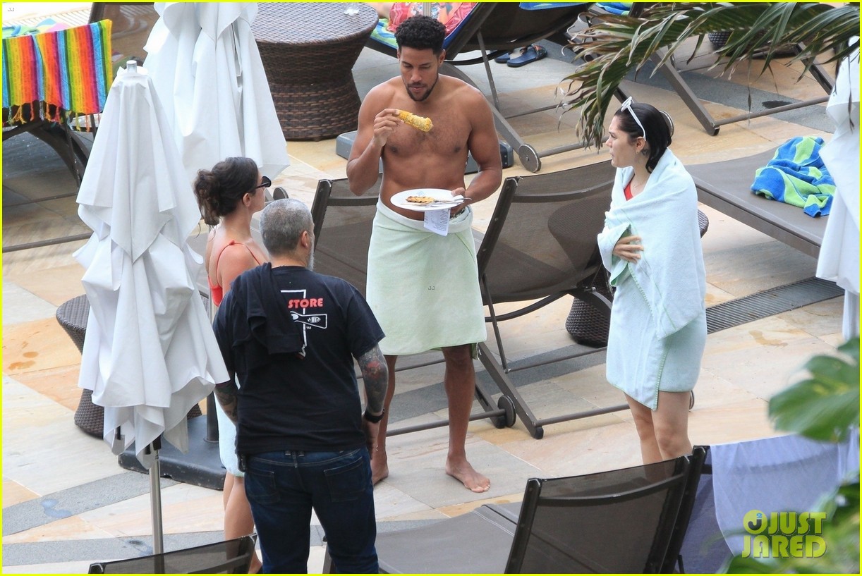 jessie j vacations with chanan colman vacation in rio 224814169
